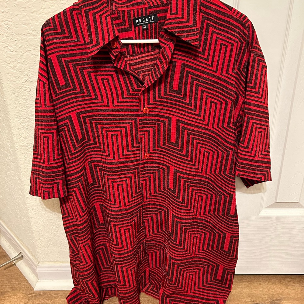 Pronti by Phita Red XL semi-mesh button down short sleeve shirt.